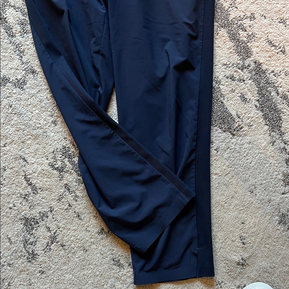 Athleta Deep Blue Active Pants - image 5